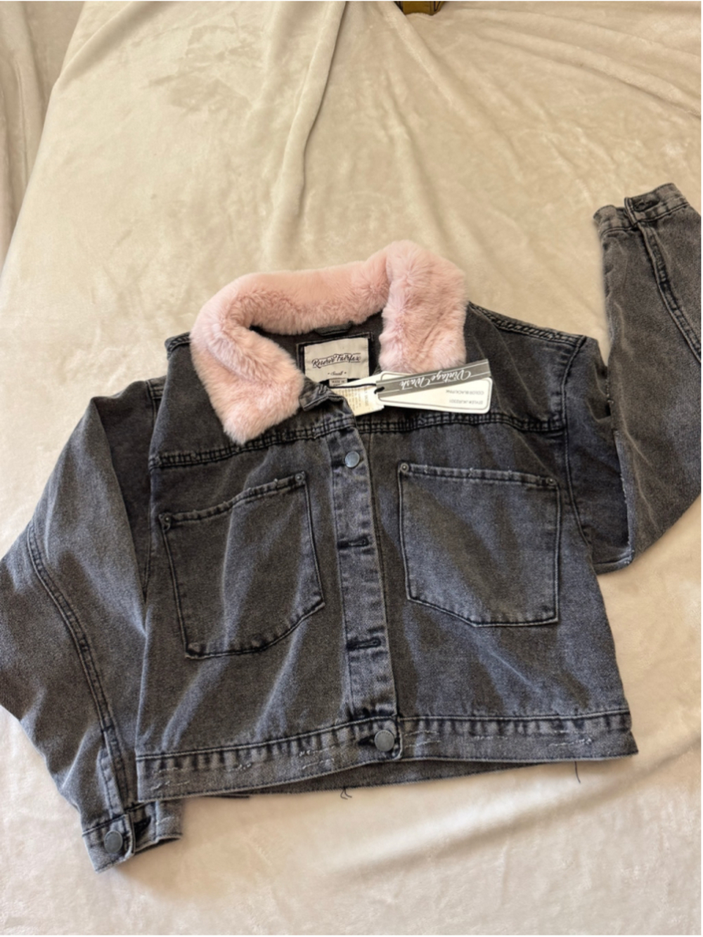 Women's Reserve Fairfax Jean Jacket Size S Grey Pink Faux Fur Collar